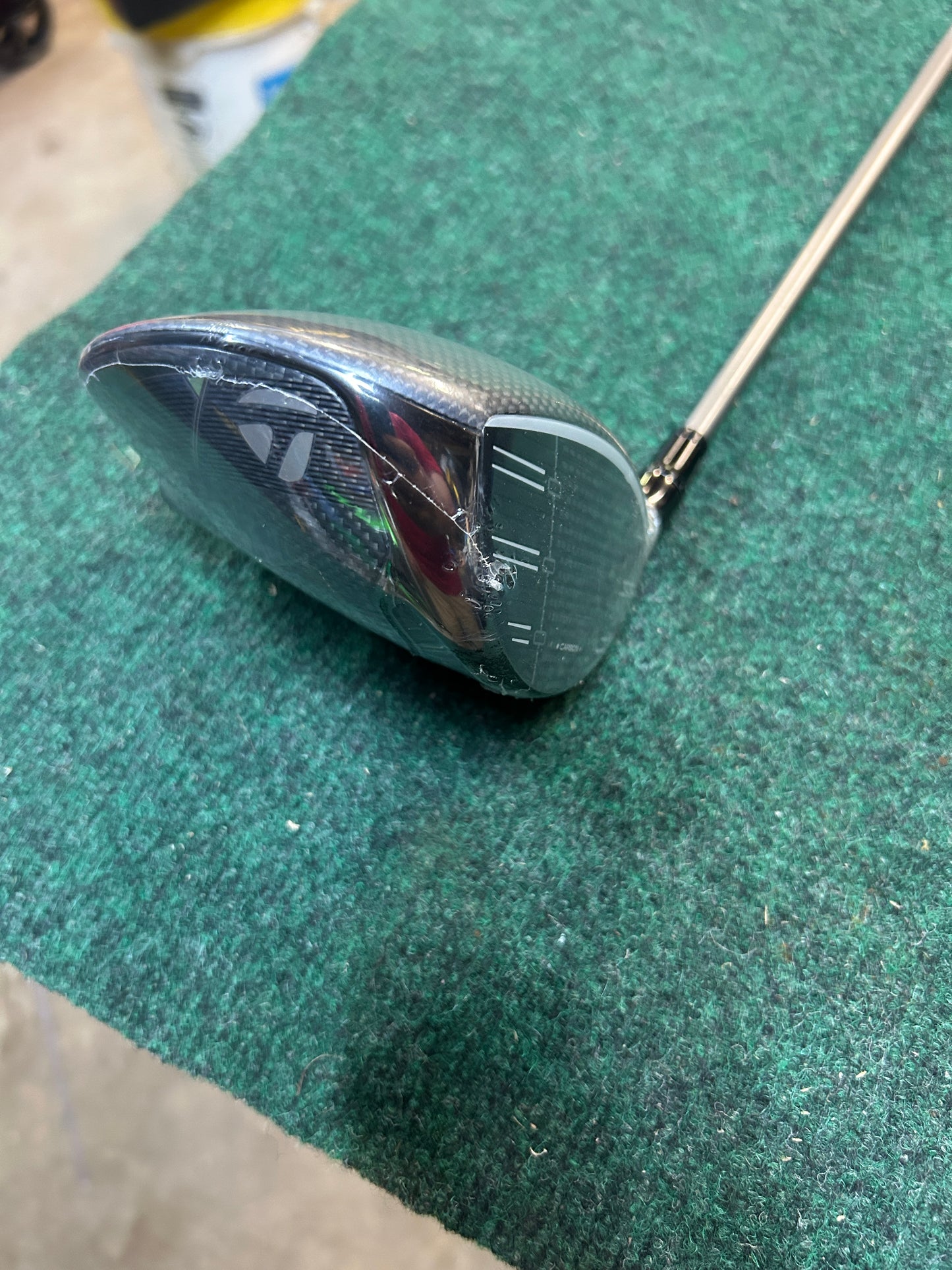 TaylorMade Qi35 RH 9.0 Deg. Driver 45" Long Regular Flex (no head cover)