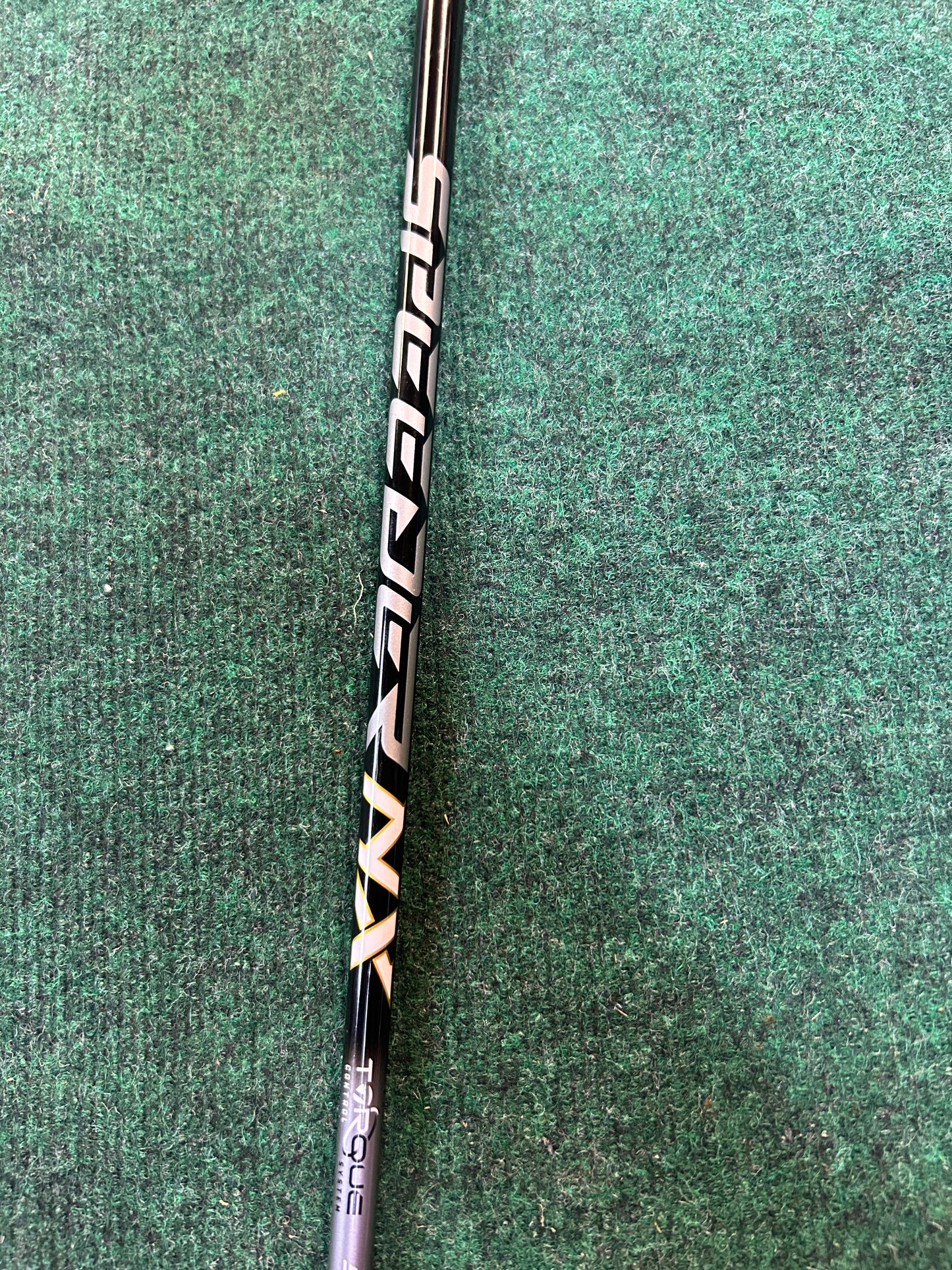 TaylorMade Qi35 RH 9.0 Deg. Driver 45" Long Regular Flex (no head cover)